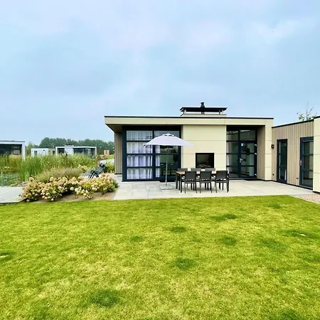Marina Strandbad Waterlijn Haus Nr 91 度假居